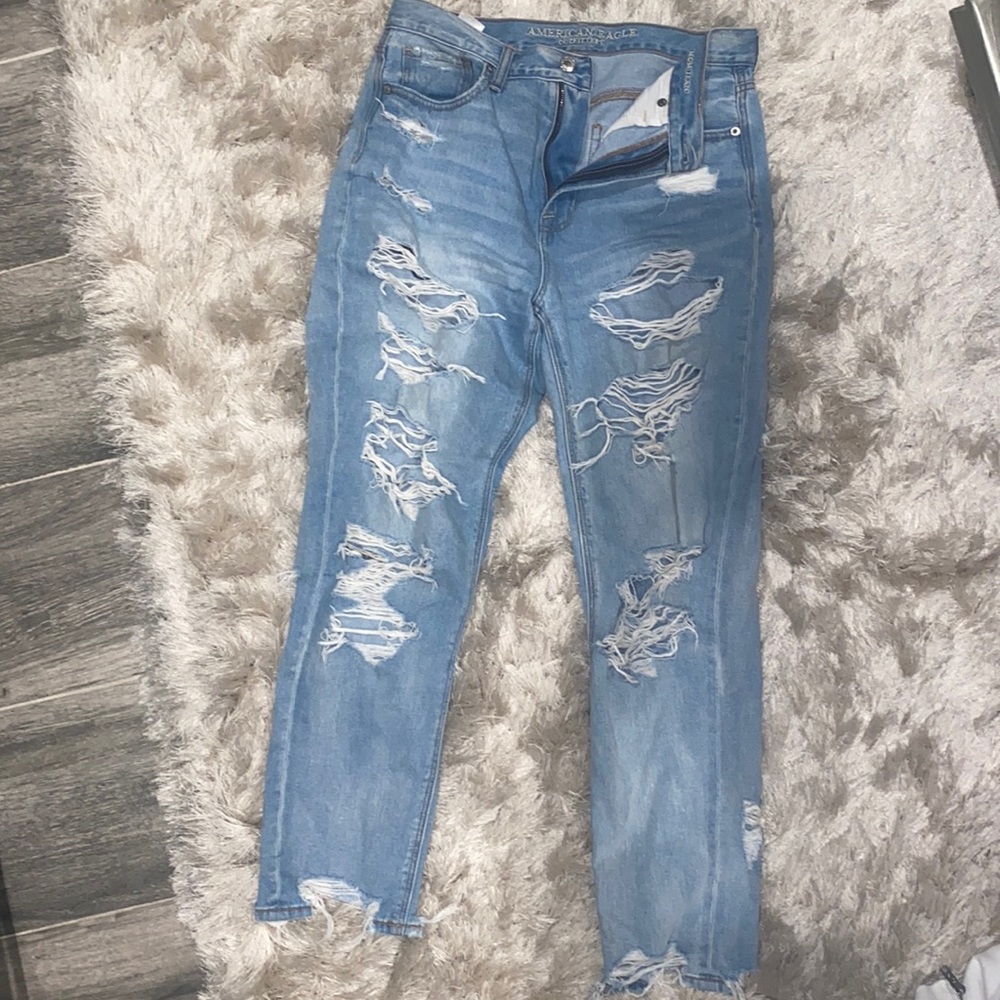American Eagle Mom Jean